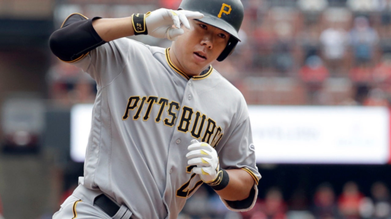 South Korean police question Pirates' Kang over DUI crash